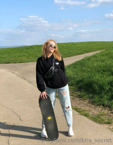 Naakte gelekte OnlyFans-foto van Kirasecret