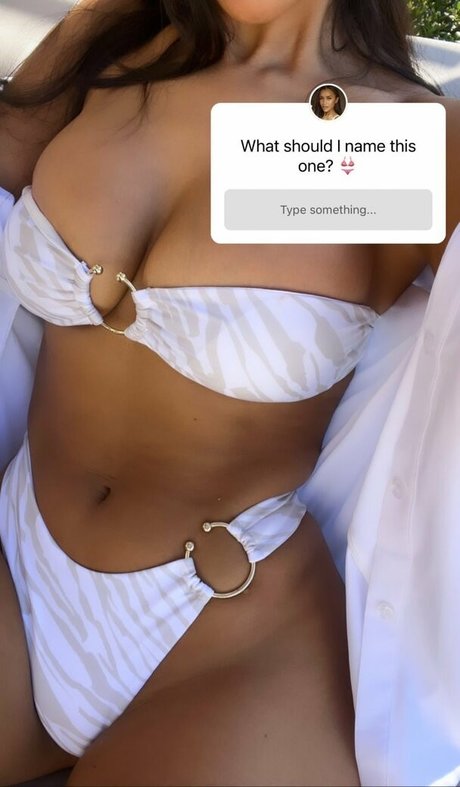 Naken lekkede OnlyFans-bilde av Sian Gabbidon