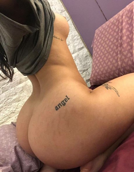 Nahá fotka uniklých OnlyFans od Catamolina