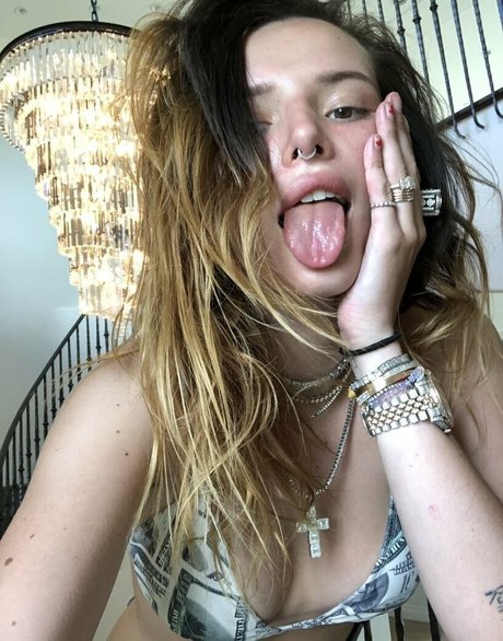 Bella Thorne
