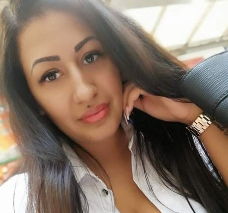 Alasti lekkinud OnlyFans-i pilt Csimbora Barbara