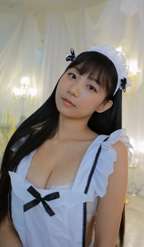 Nahá fotka uniklých OnlyFans od Eunji Pyo