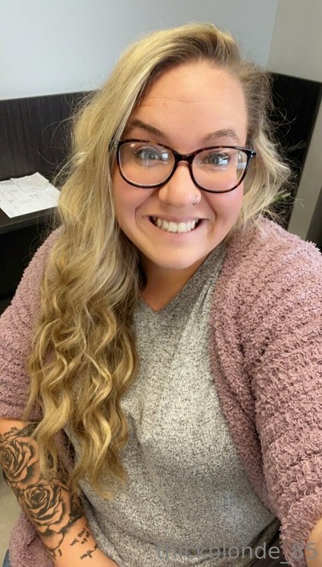 Thickblonde85
