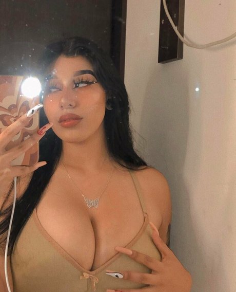 Nahá fotka uniklých OnlyFans od Fernanda V
