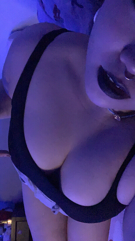 Katherine OnlyFansリークヌード写真