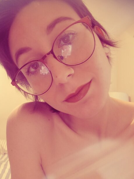 Naakte gelekte OnlyFans-foto van Hailey Noelle