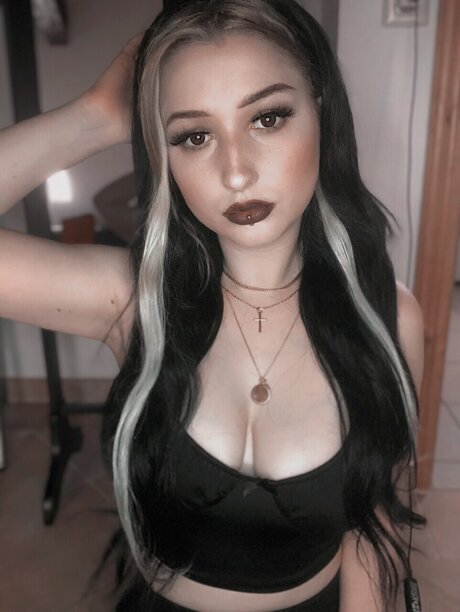 Photo nue de fuite OnlyFans de Sina Rari