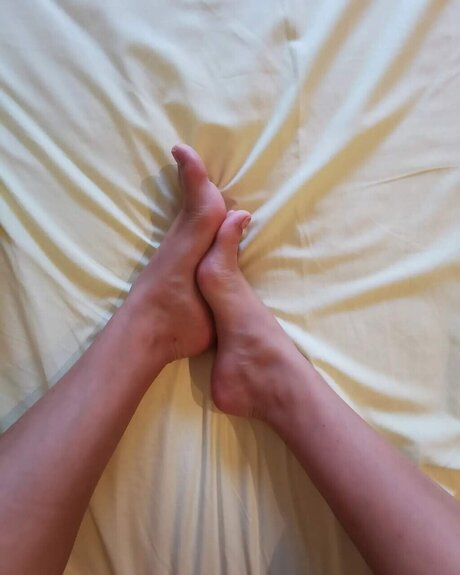 Naken läckt OnlyFans-bild av Feet Pictures