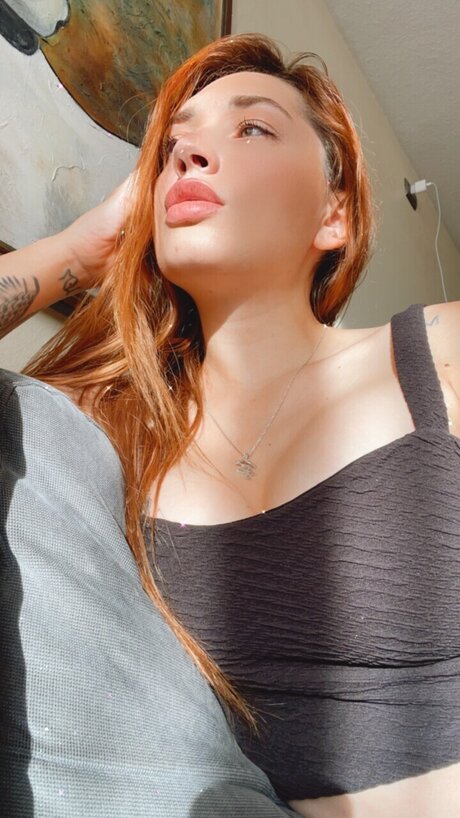 Foto nua vazada do OnlyFans de Montserrat Dobud