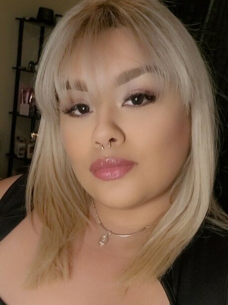 Naken lekkede OnlyFans-bilde av Haze