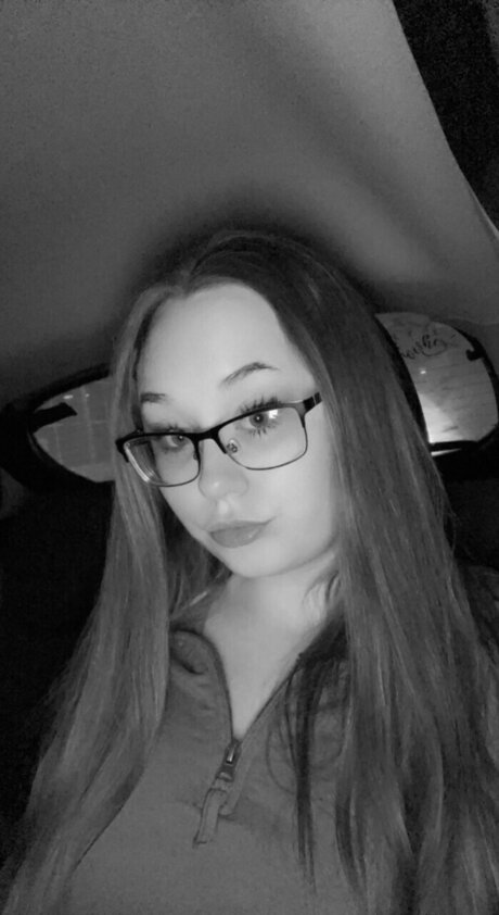 Nahá fotka uniklých OnlyFans od Angel