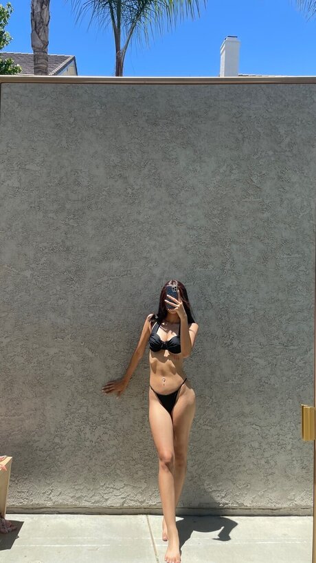 Naken läckt OnlyFans-bild av Money Mami