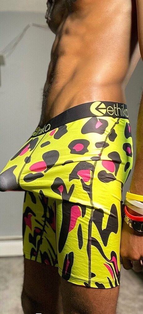 Nagie wyciekłe zdjęcie OnlyFans od Muli