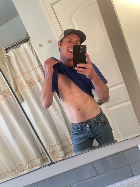 Nagie wyciekłe zdjęcie OnlyFans od Smitty1999