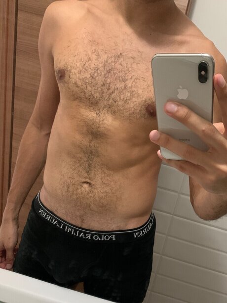 Alasti lekkinud OnlyFans-i pilt Lex San