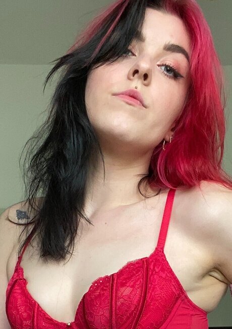 Nacktes geleaktes OnlyFans-Foto von Scarlett
