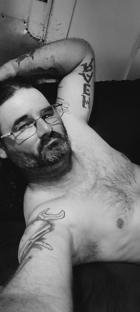 Nahá fotka uniklých OnlyFans od Robert Martin