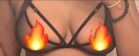 Honey  OnlyFans泄露裸照
