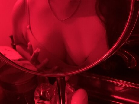 Nacktes geleaktes OnlyFans-Foto von Meli