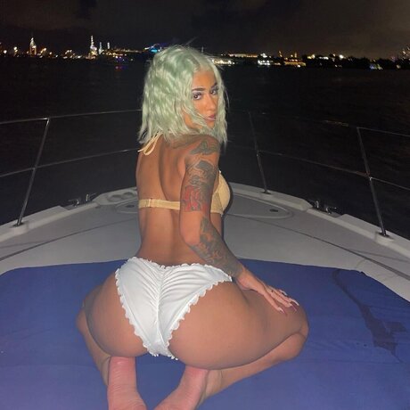 Naken läckt OnlyFans-bild av Mariya Garsia