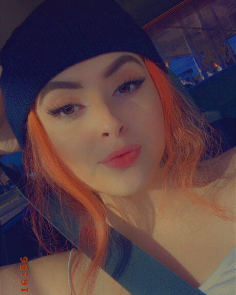 Naakte gelekte OnlyFans-foto van Jazzy