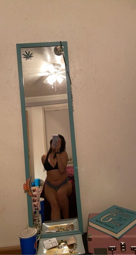 Naken läckt OnlyFans-bild av Seductive Sarah