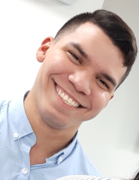 Naken lekkede OnlyFans-bilde av Carlos Gutierrez Reales