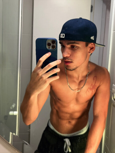 Nacktes geleaktes OnlyFans-Foto von Antony