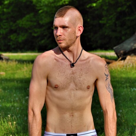 Naken lekkede OnlyFans-bilde av Johnny Rockit
