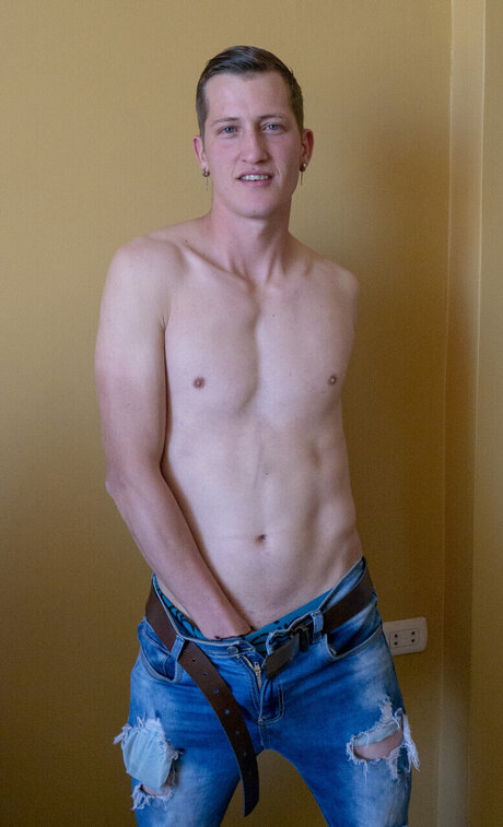 Foto desnuda filtrada de OnlyFans de Edward Chain
