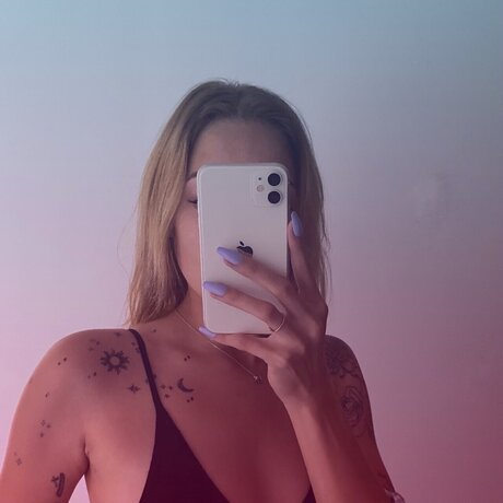 Foto nua vazada do OnlyFans de Allie Inky