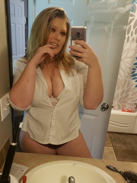 Foto di nudo di fuga di OnlyFans di Hannah