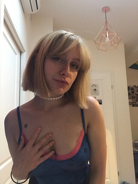 Naken läckt OnlyFans-bild av Artisticbellah