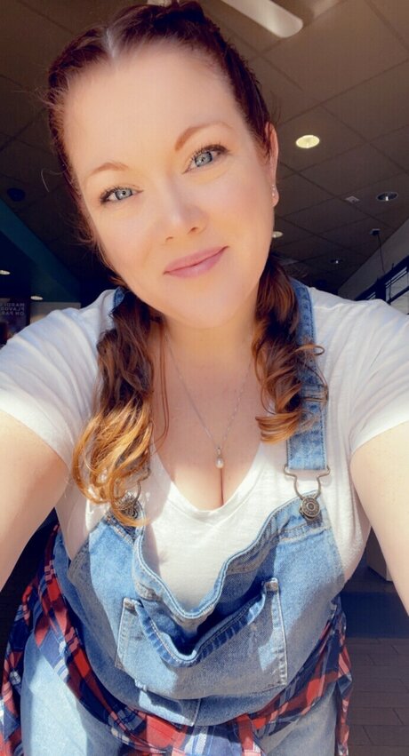 Naakte gelekte OnlyFans-foto van Stargazergirl