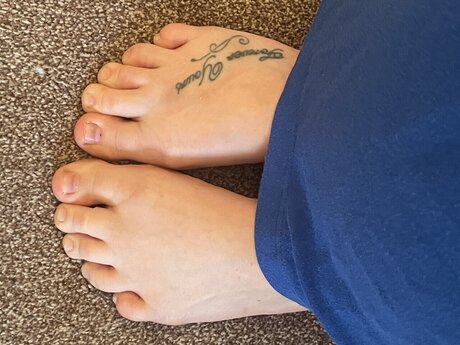 Naakte gelekte OnlyFans-foto van Jess