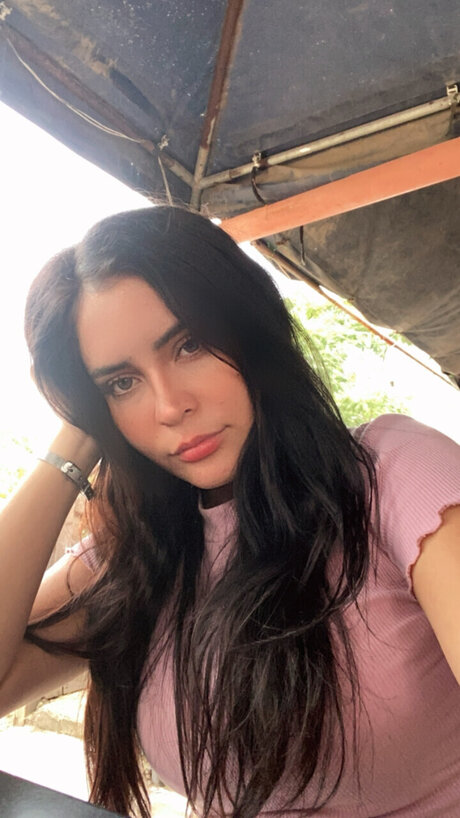 Обнаженная фотография утечки OnlyFans от Naimi Gards