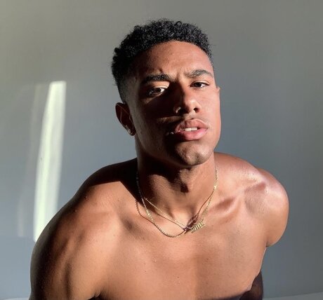 Обнаженная фотография утечки OnlyFans от Trey Zander