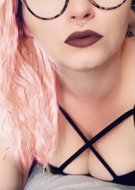 Nacktes geleaktes OnlyFans-Foto von Islandbabe