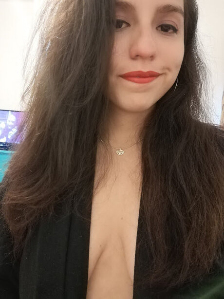 Alaston vuotanut OnlyFans-kuva Meritza