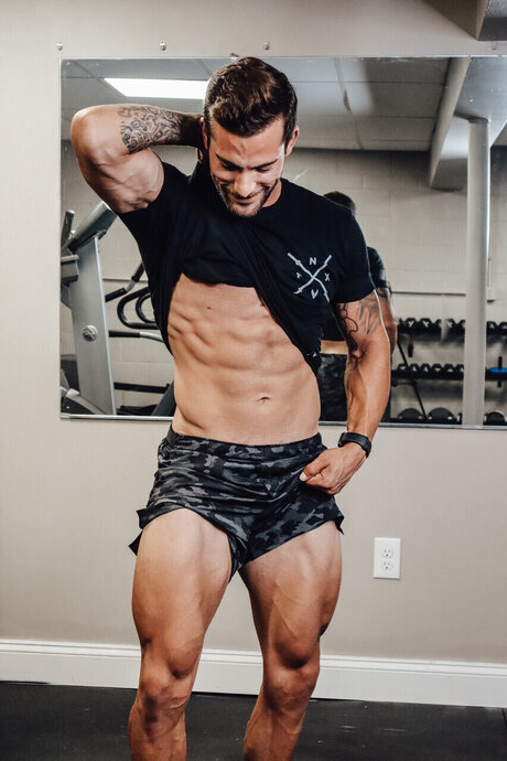 Alasti lekkinud OnlyFans-i pilt David Mctigue
