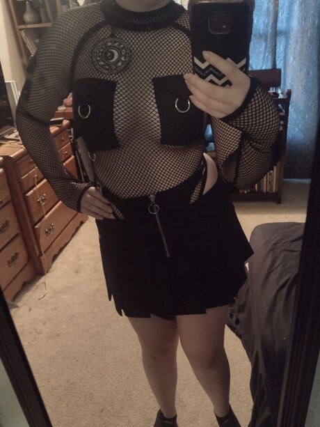 Naakte gelekte OnlyFans-foto van Mommydearest420