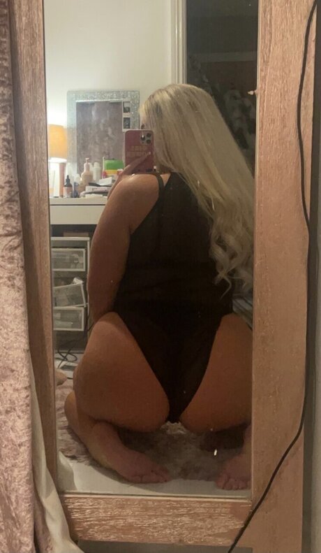 Nacktes geleaktes OnlyFans-Foto von Raicheal93