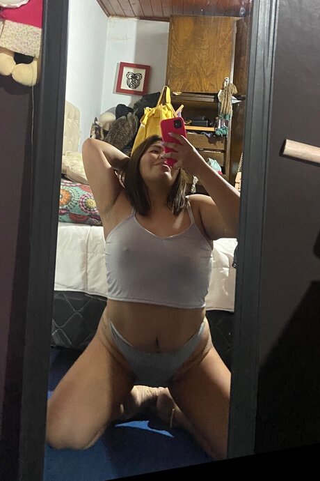 Nacktes geleaktes OnlyFans-Foto von Magalie Free Account