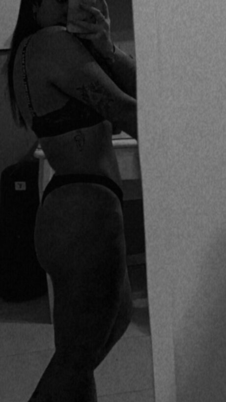 Nagie wyciekłe zdjęcie OnlyFans od Carolina