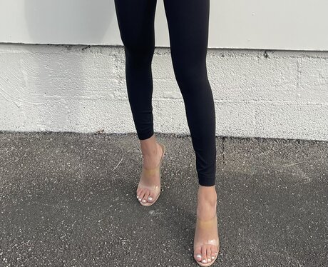 Nahá fotka uniklých OnlyFans od Royal Feet