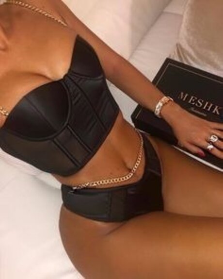Nagie wyciekłe zdjęcie OnlyFans od Mbar Carmes