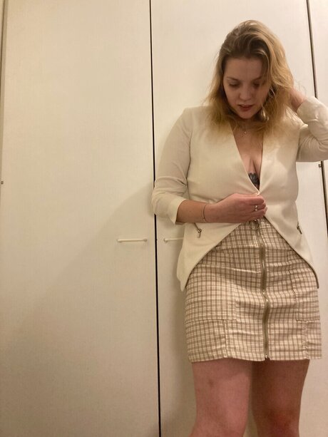 Naken läckt OnlyFans-bild av Kata