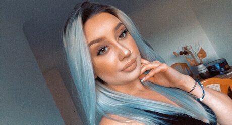 Alaston vuotanut OnlyFans-kuva 