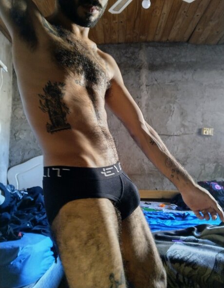 Nacktes geleaktes OnlyFans-Foto von Ivanhot98