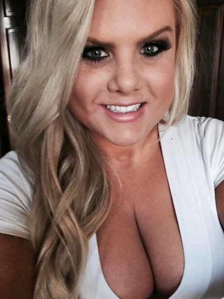 Nacktes geleaktes OnlyFans-Foto von Denise Upchurch
